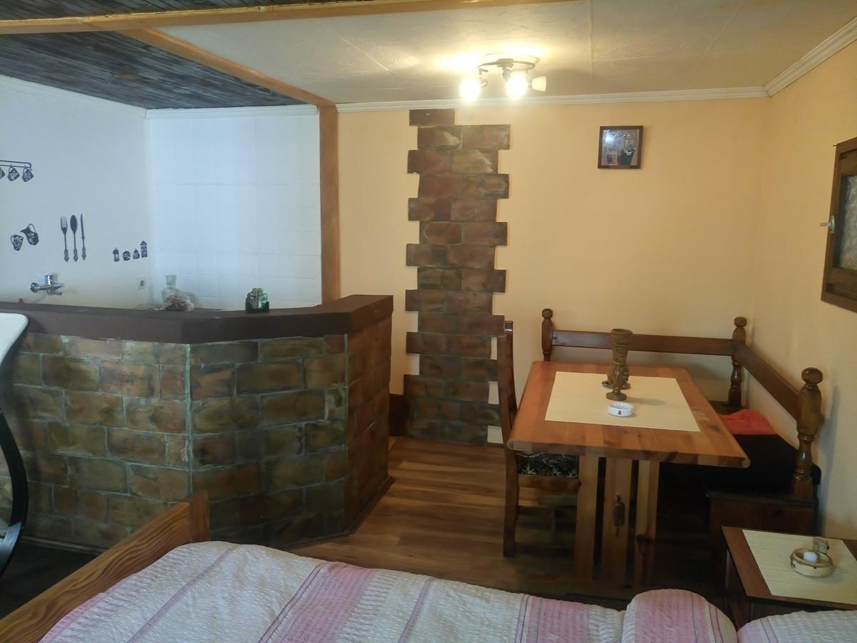 Apartmani Jankovic Vrdnik Buitenkant foto