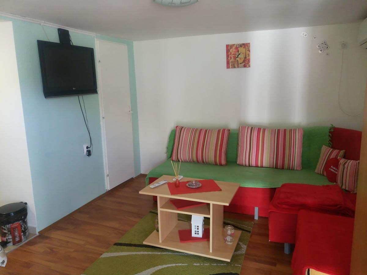 Apartmani Jankovic Vrdnik Buitenkant foto