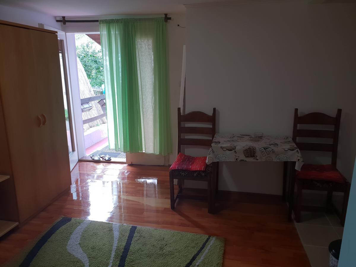 Apartmani Jankovic Vrdnik Buitenkant foto